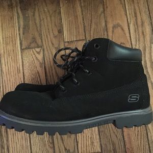 Skechers Black Hiking Boots Big Kids size 6